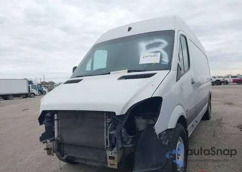 2011 Mercedes-Benz Sprinter 2500 High Roof z USA, uszkodzony, nr VIN WD3PE8CB4B5602296